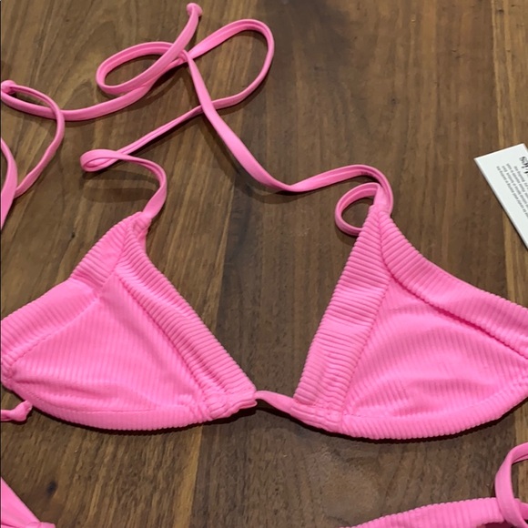 ❌❌SOLD❌❌NWT frankies bikini! Never worn!xS! - Picture 2 of 7